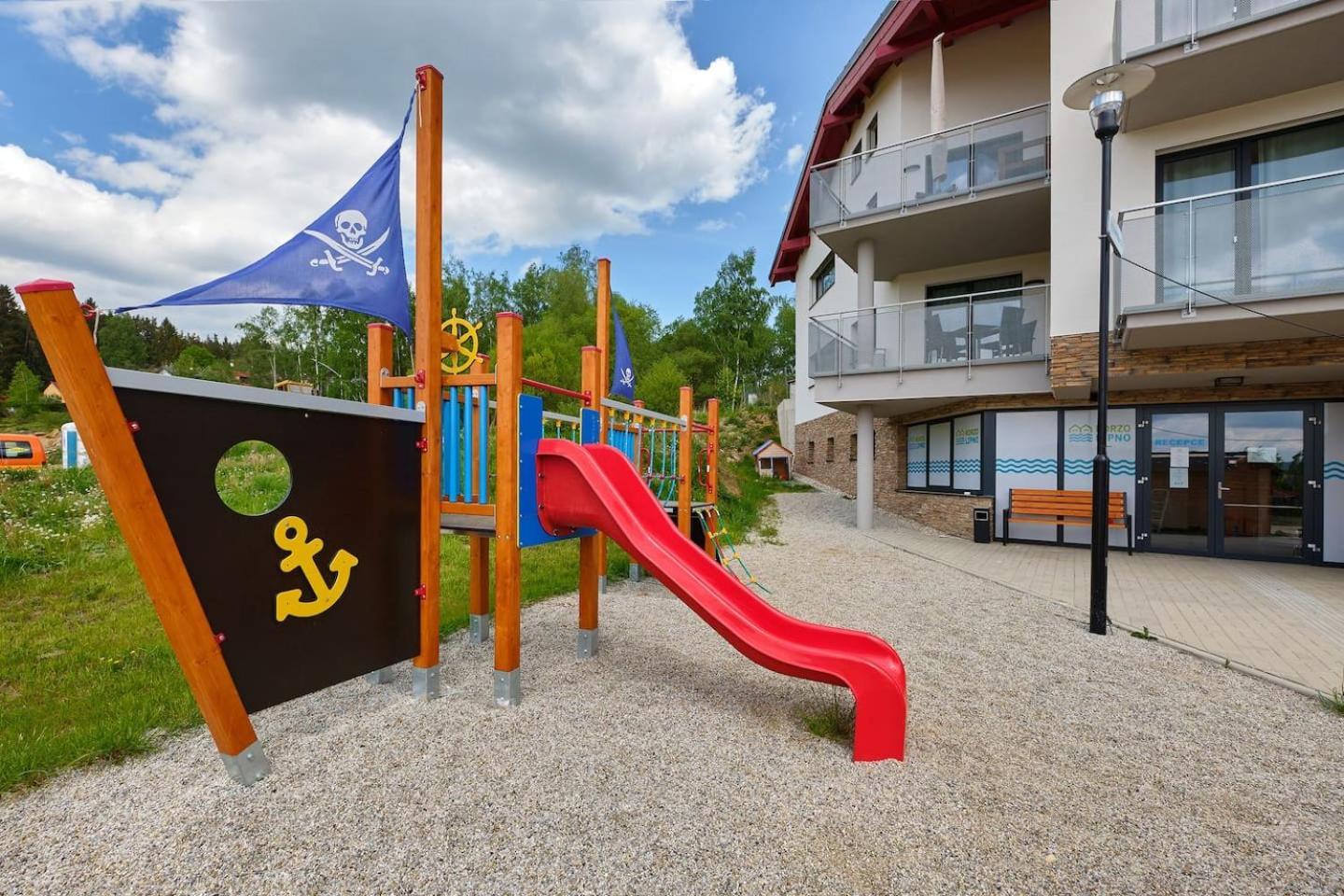 Charming And Quiet Apartment Lipno nad Vltavou Buitenkant foto